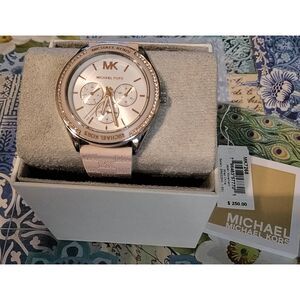 MICHAEL KORS JESSA Women's Watch~Pink Silicone~White Rose Gold Dial & Crystals
